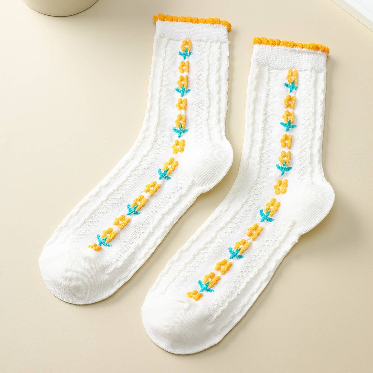 Woman Embroidered Texture Crew Sock | 40S02085
