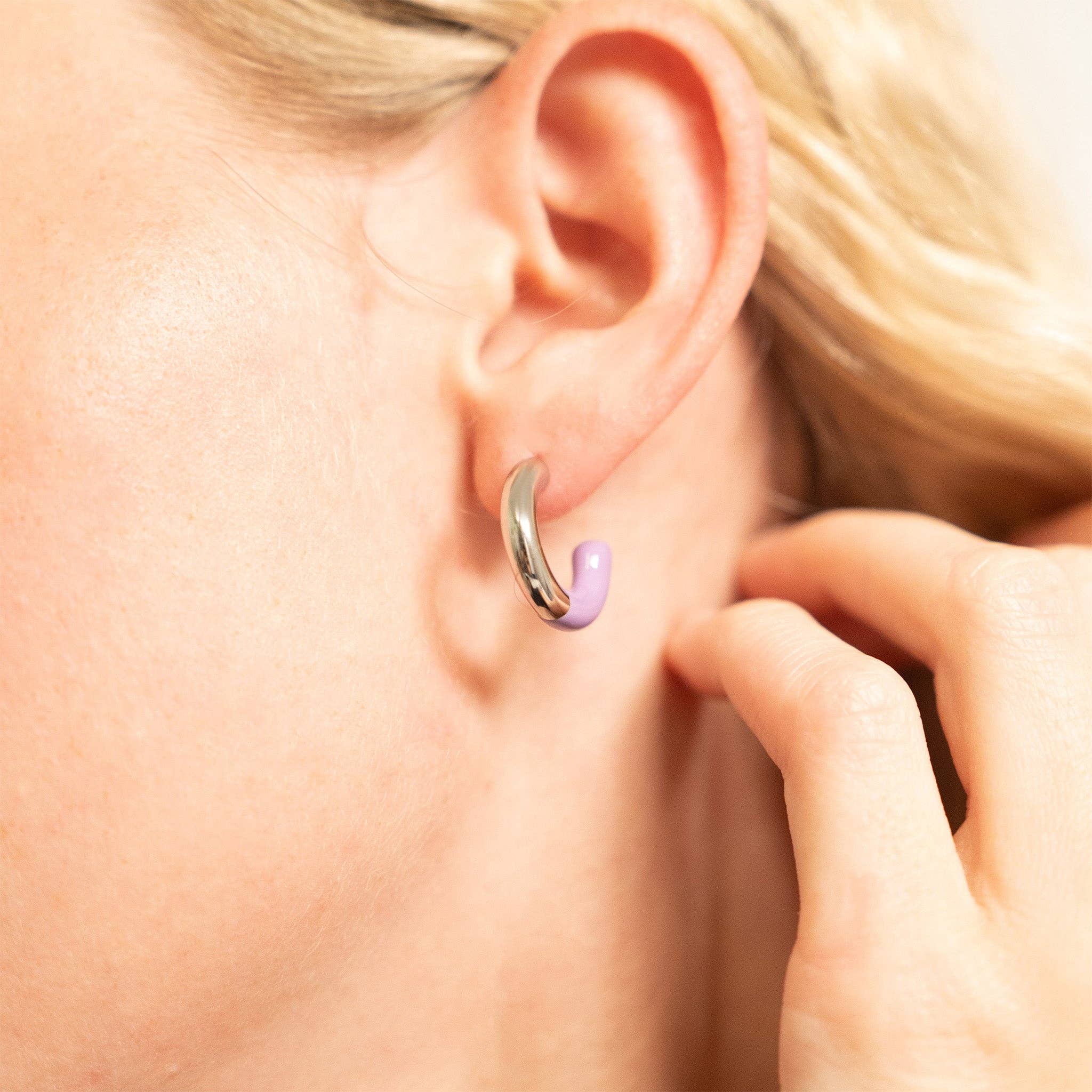 18K Gold PVD Stainless Steel Purple Epoxy Huggie Earrings