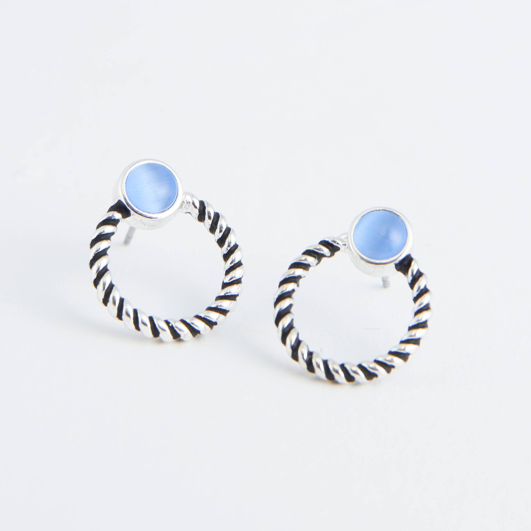 Silver Antique Rope Circle Blue Cateye Earrings