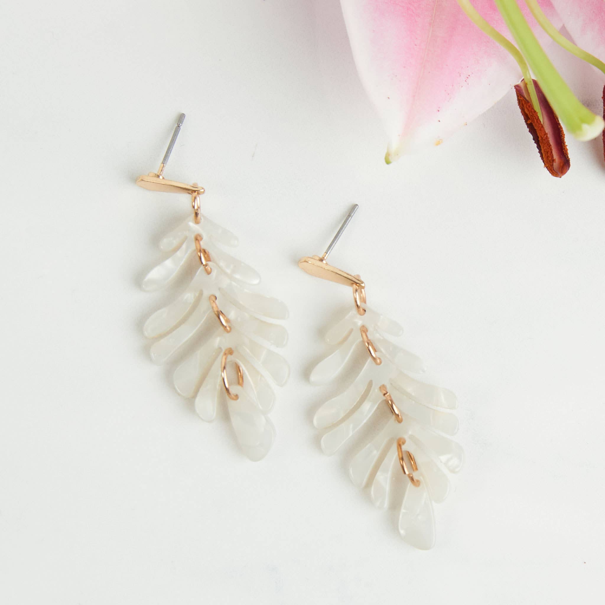 Drop Earrings Ailani Acrylic Feather