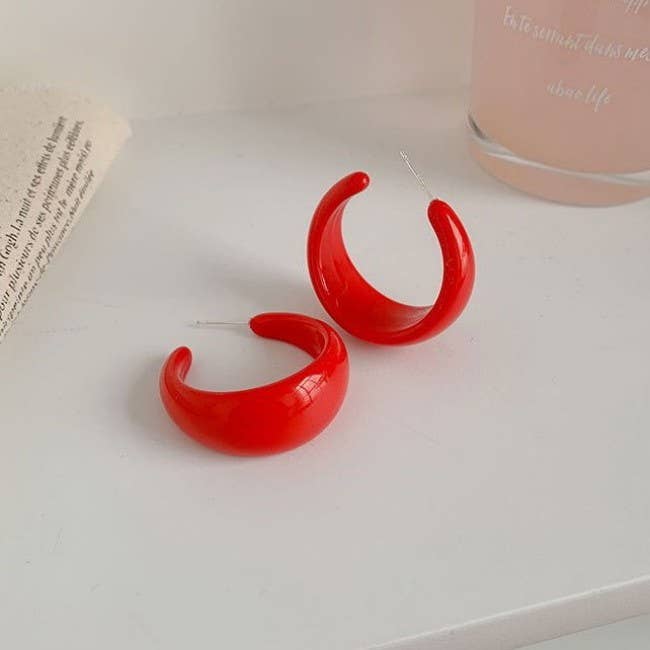 Retro High-Shine Acrylic Chunky Hoop Earrings | 40E478