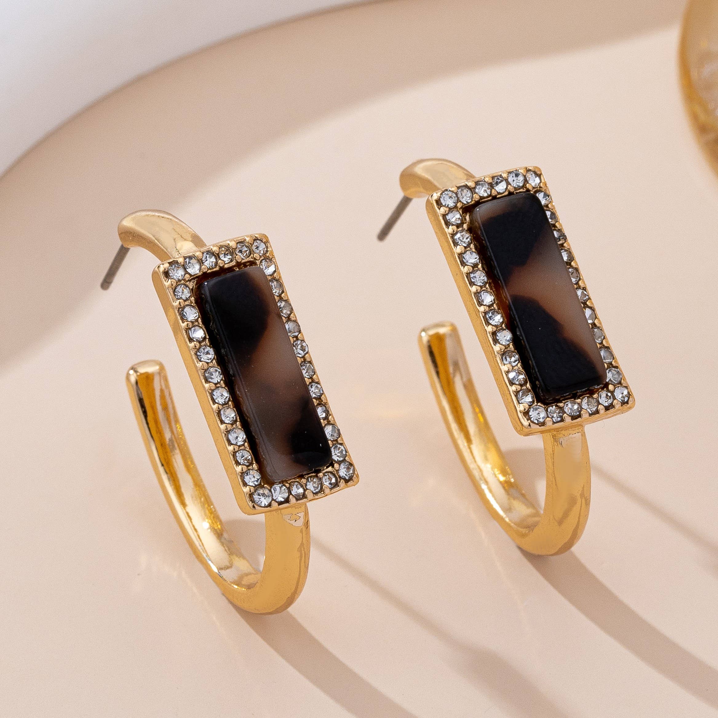 Tortoise & Pavé Gold Hoop Earrings | 80E61636