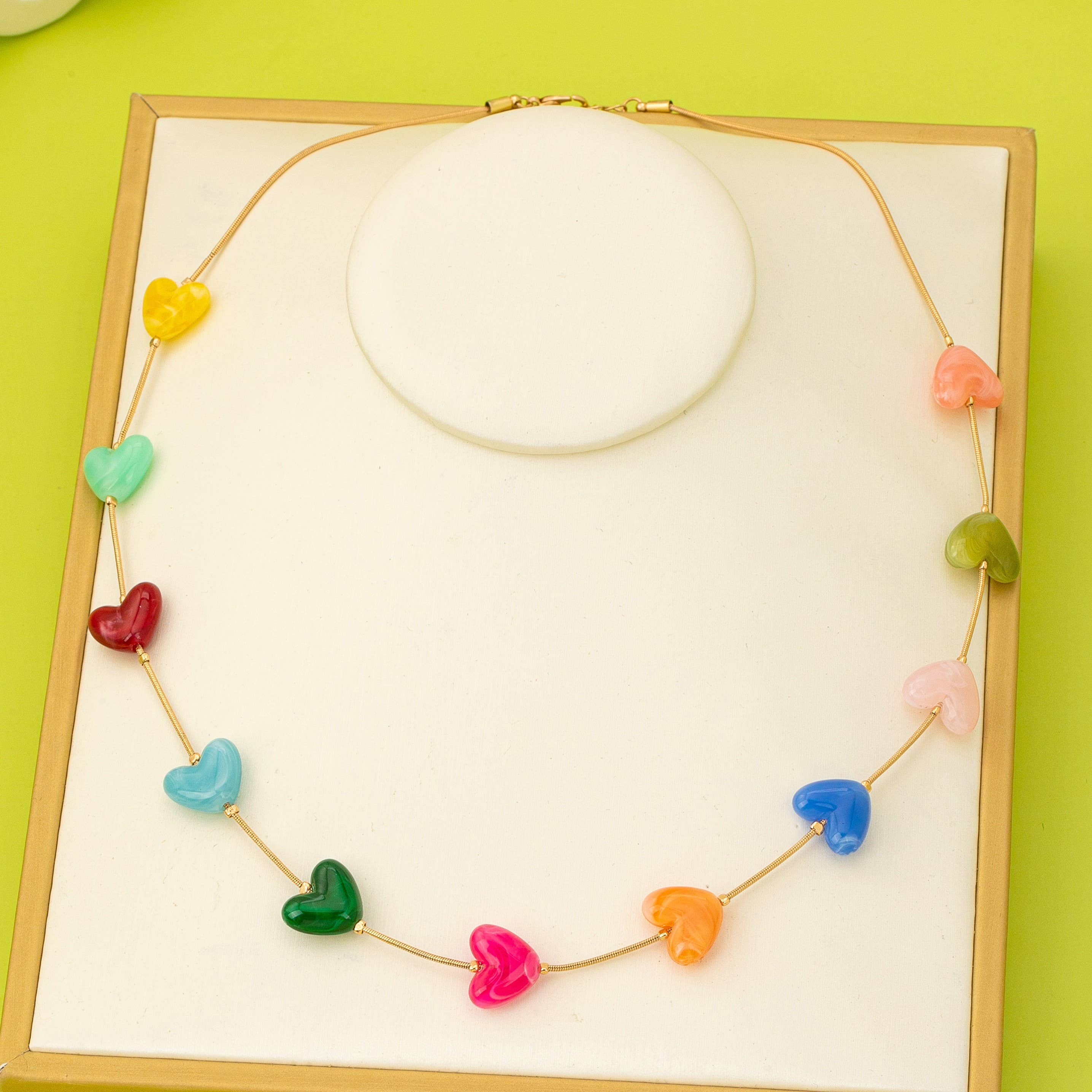 Multicolor Resin Beaded Heart Station Necklace | 80N92985
