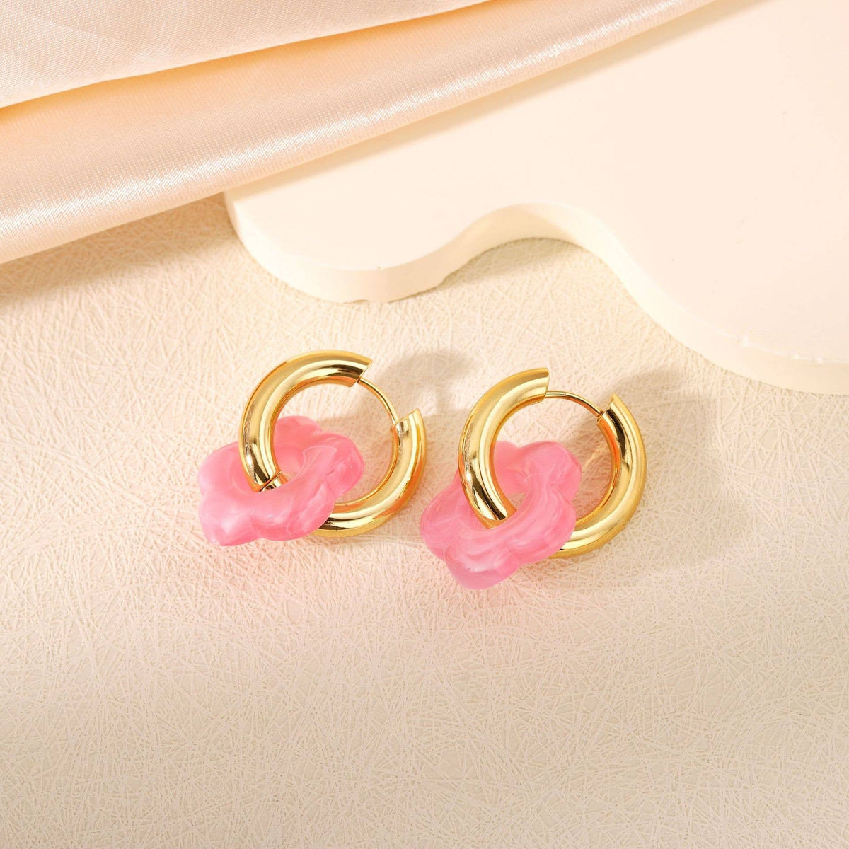 FLORAL Huggies : 18K STAINLESS STEEL TARNISH FREE