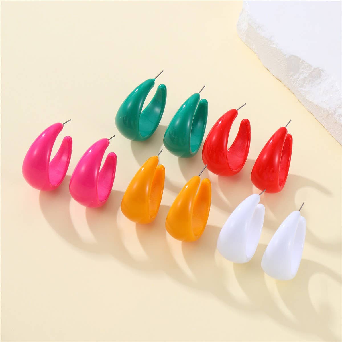Retro High-Shine Acrylic Chunky Hoop Earrings | 40E478
